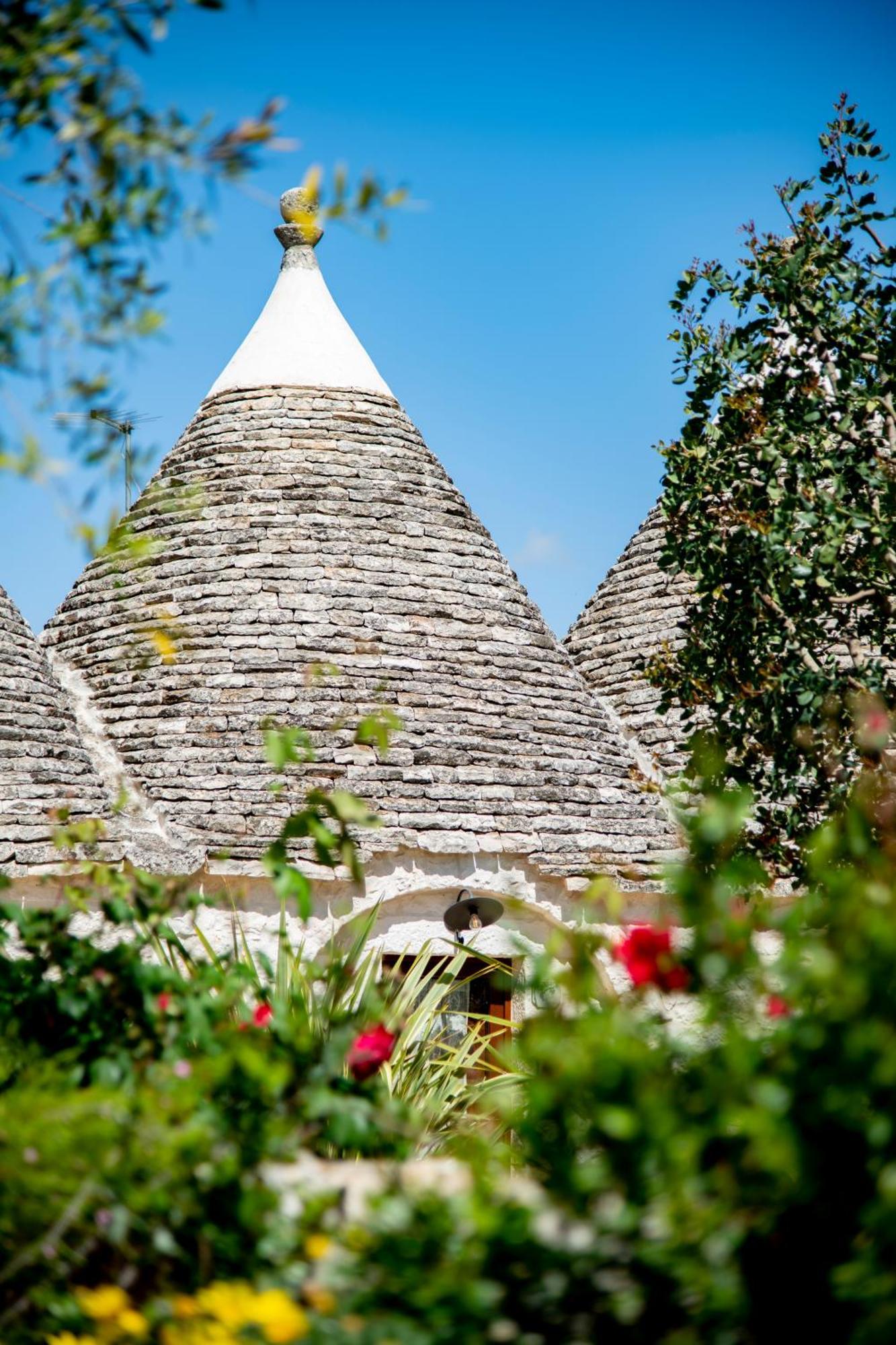 Trulli Arco Antico Villa โลโกโรตอนโด ภายนอก รูปภาพ