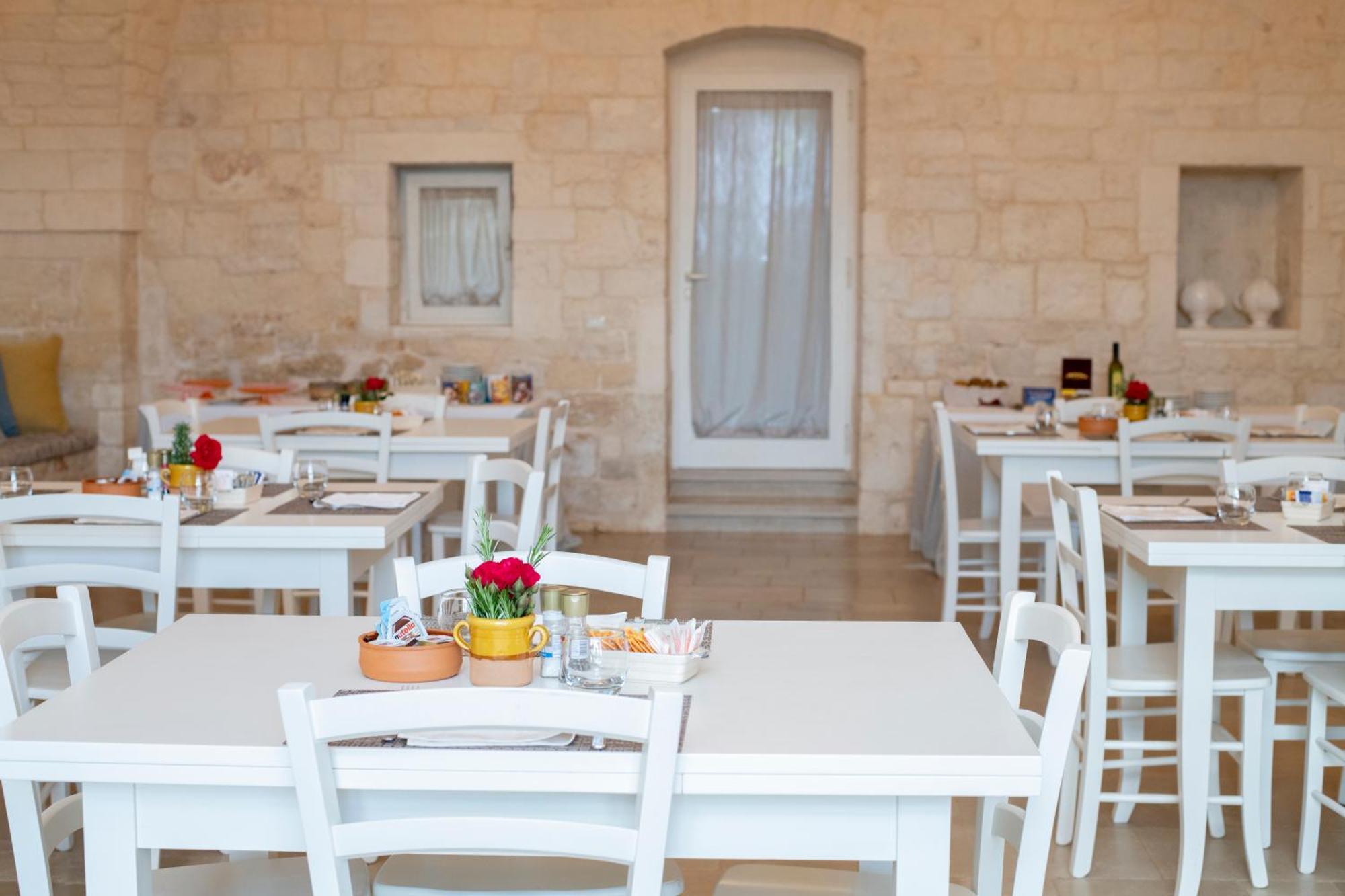 Trulli Arco Antico Villa โลโกโรตอนโด ภายนอก รูปภาพ
