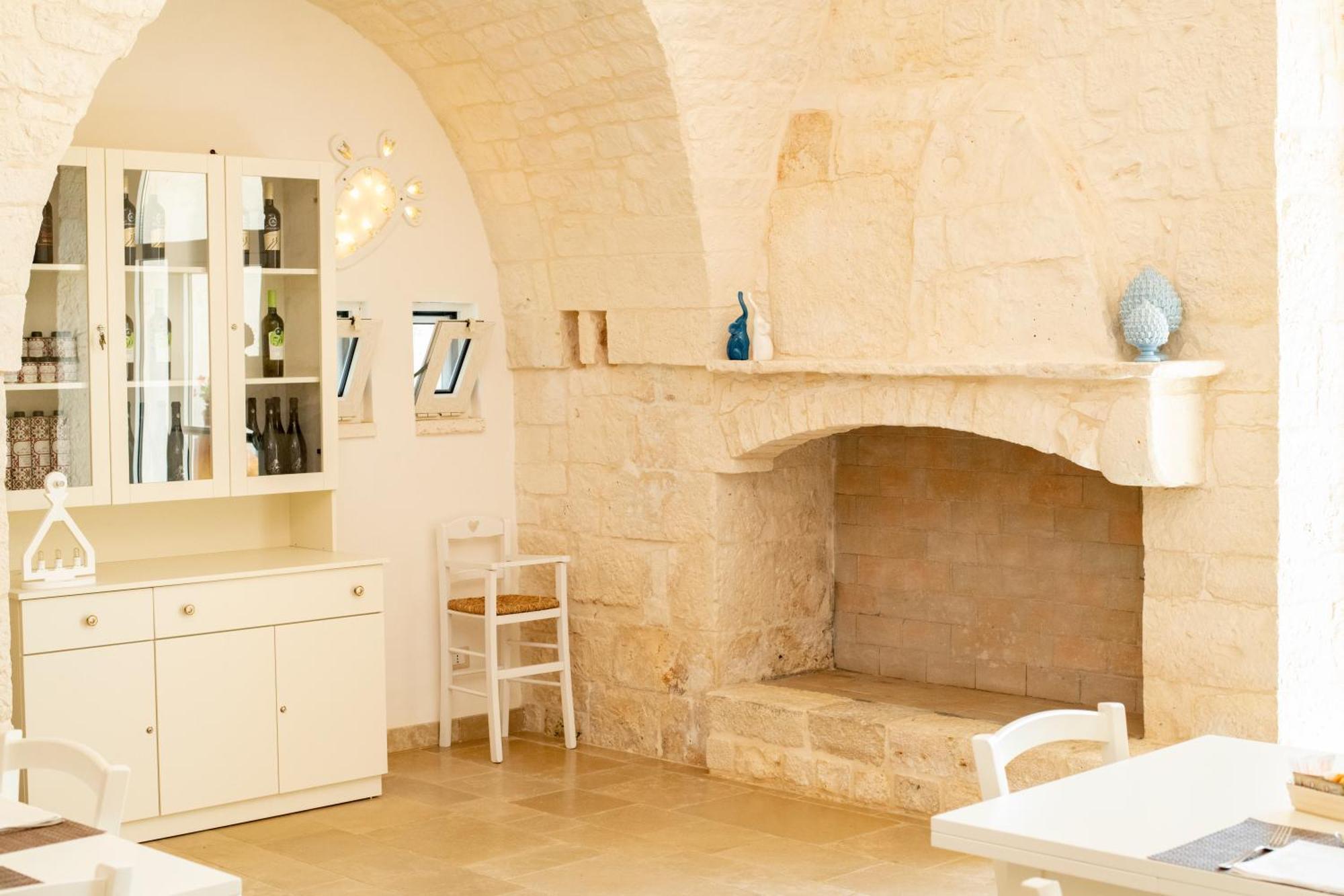 Trulli Arco Antico Villa โลโกโรตอนโด ภายนอก รูปภาพ