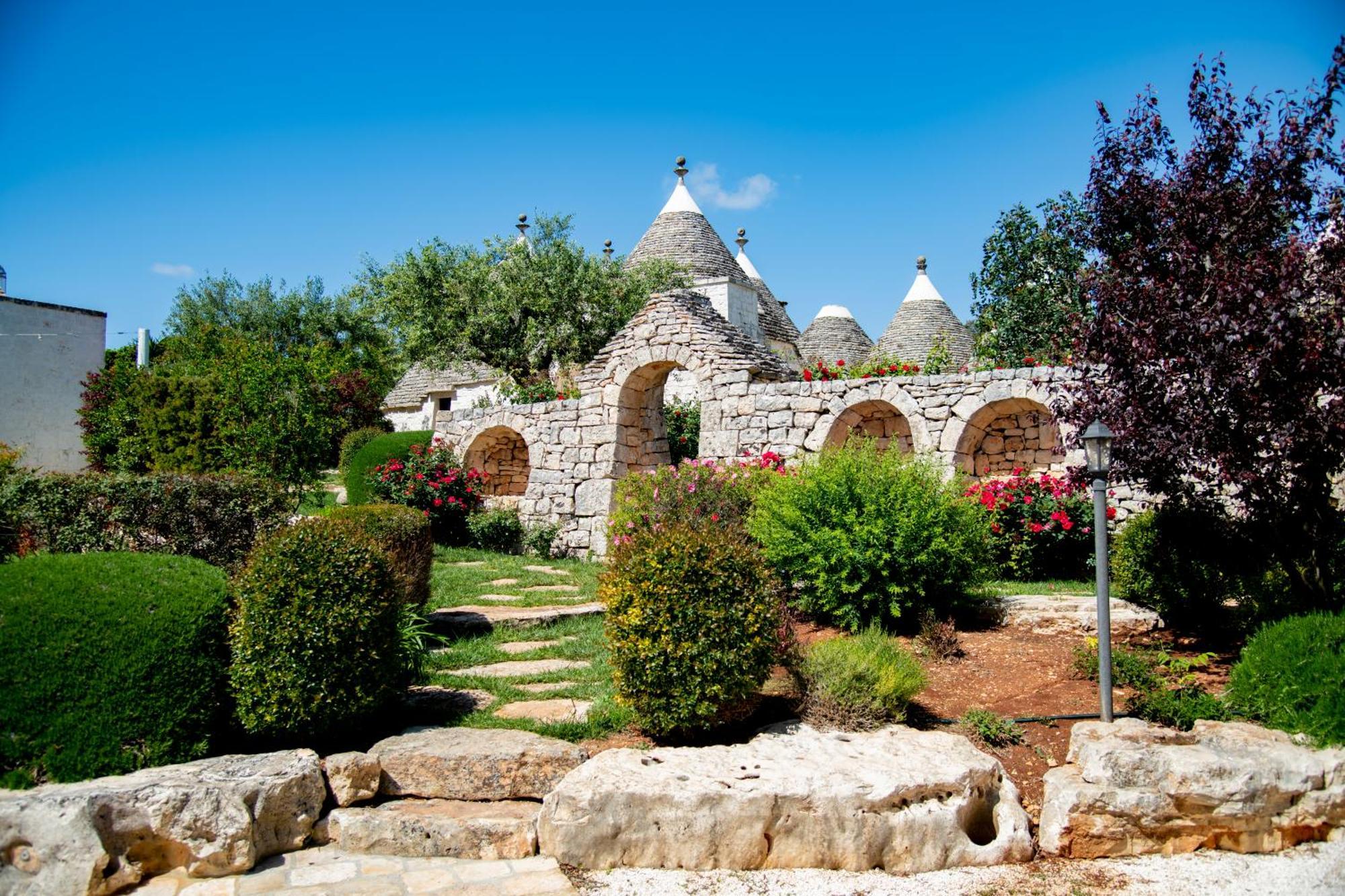 Trulli Arco Antico Villa โลโกโรตอนโด ภายนอก รูปภาพ
