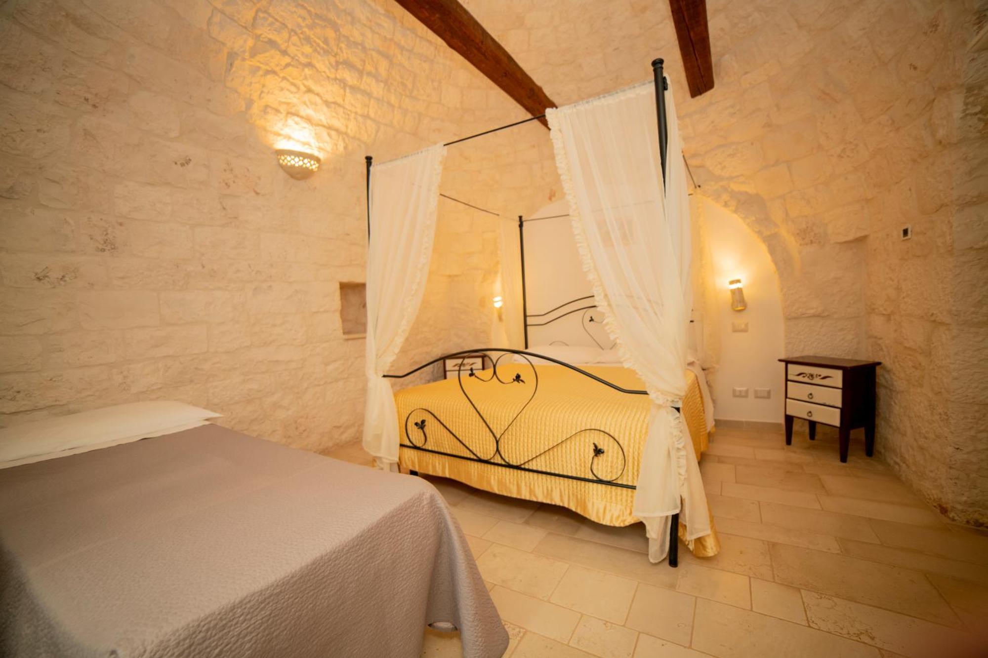 Trulli Arco Antico Villa โลโกโรตอนโด ภายนอก รูปภาพ